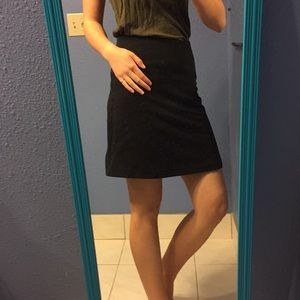 Really cute but professional black pencil skirt